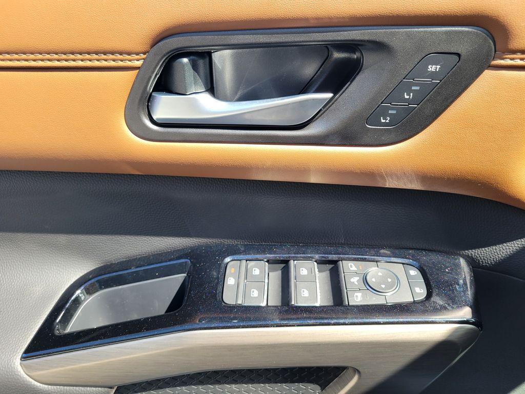 new 2025 Nissan Pathfinder car, priced at $54,485