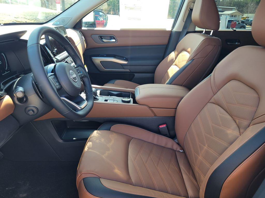 new 2025 Nissan Pathfinder car, priced at $54,485