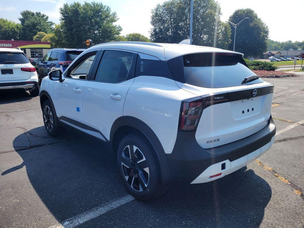 new 2025 Nissan Kicks car, priced at $27,399