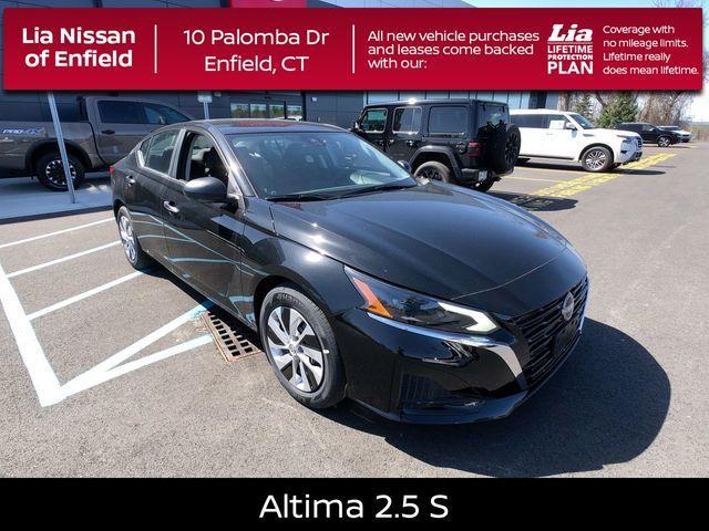 new 2025 Nissan Altima car, priced at $27,140