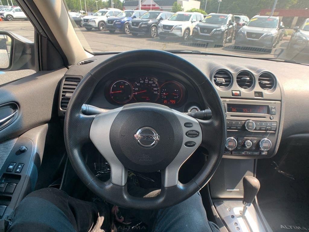 used 2009 Nissan Altima Hybrid car, priced at $7,499