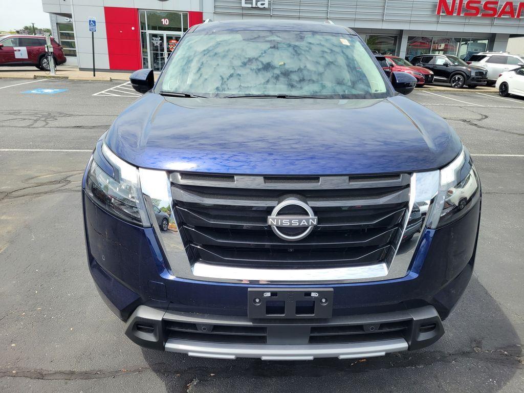 new 2025 Nissan Pathfinder car, priced at $54,230