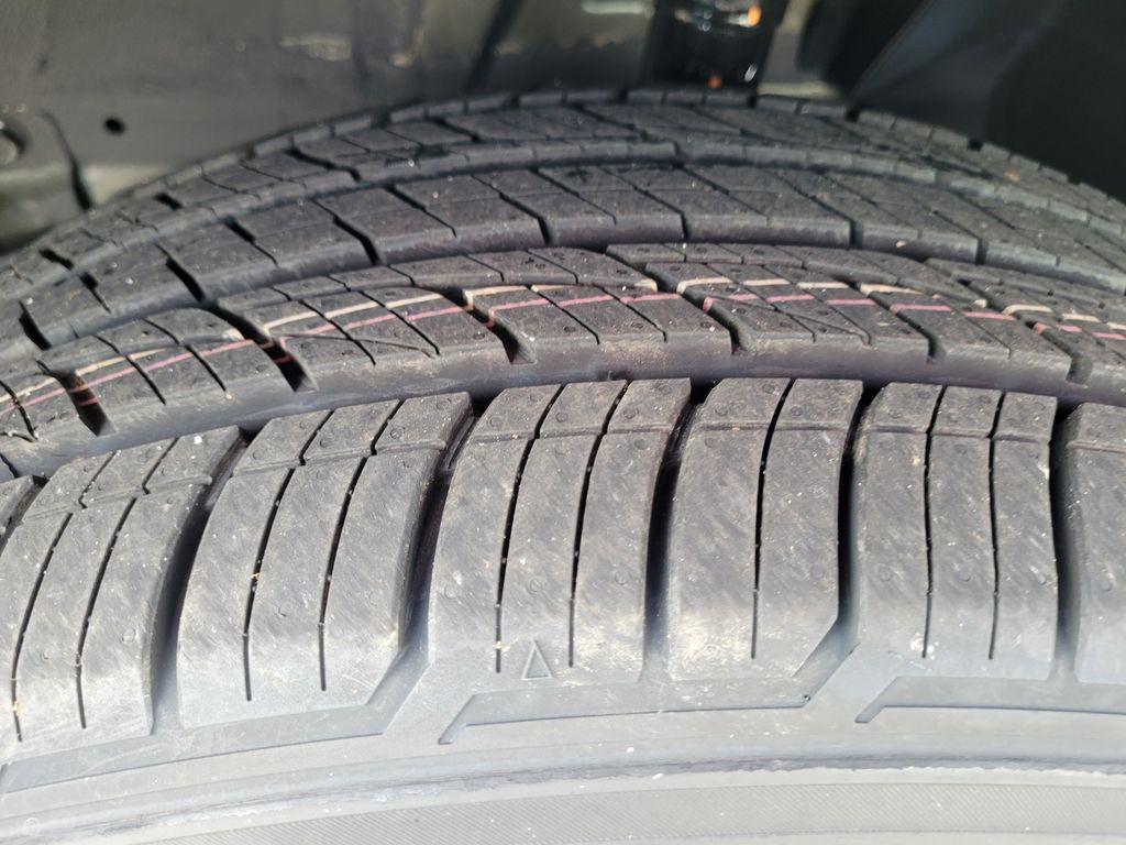 new 2025 Nissan Pathfinder car, priced at $38,379