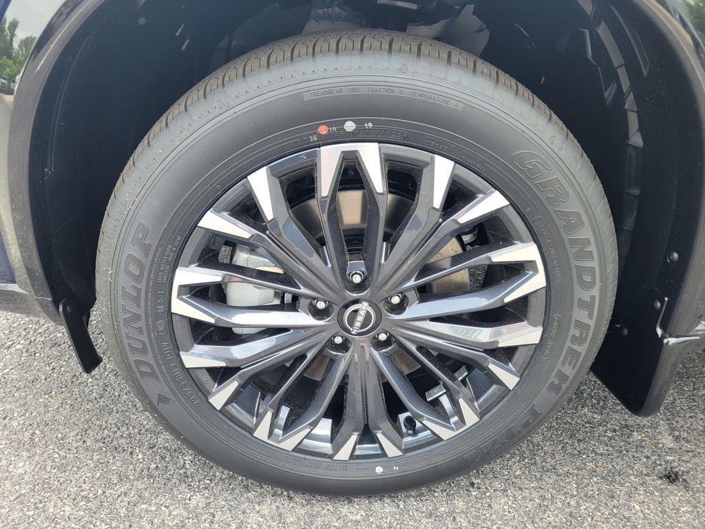 new 2025 Nissan Rogue car, priced at $43,575