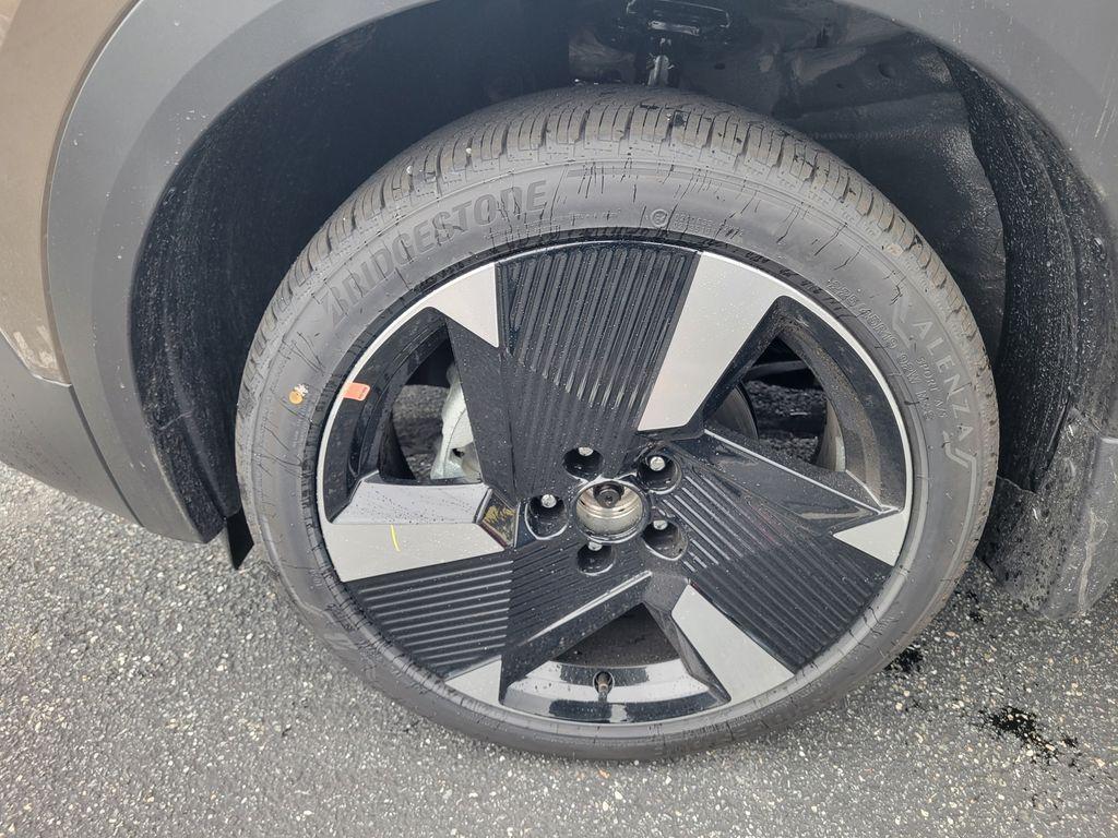 new 2026 Nissan Kicks car, priced at $30,385