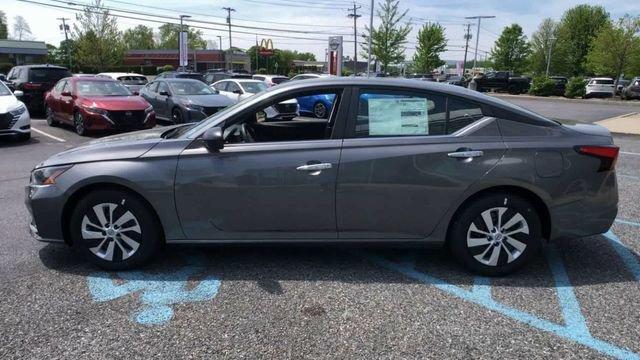 new 2025 Nissan Altima car, priced at $26,505