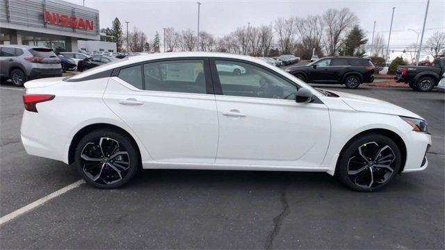 new 2024 Nissan Altima car, priced at $32,778