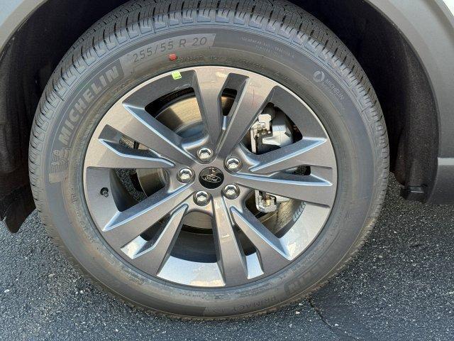 new 2025 Ford Explorer car, priced at $49,855