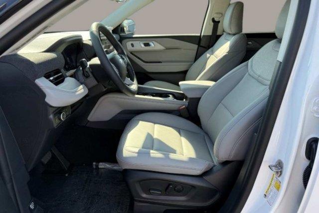 new 2025 Ford Explorer car, priced at $49,855