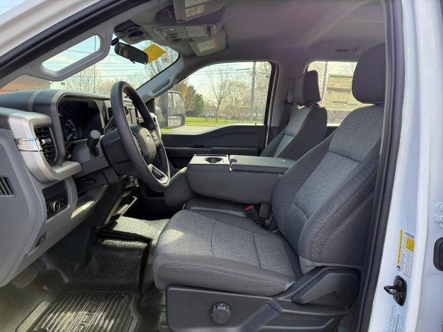 new 2025 Ford F-250 car, priced at $68,295
