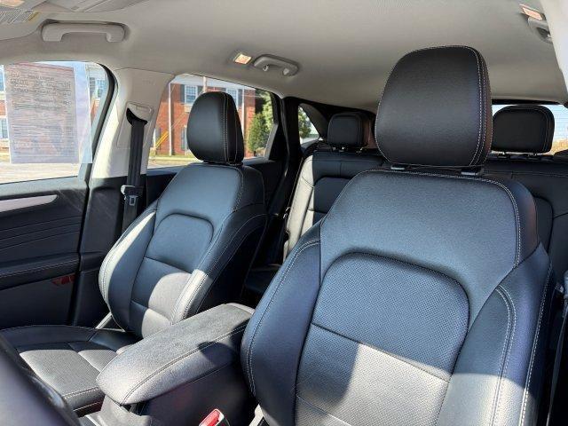 used 2022 Ford Escape car, priced at $25,990