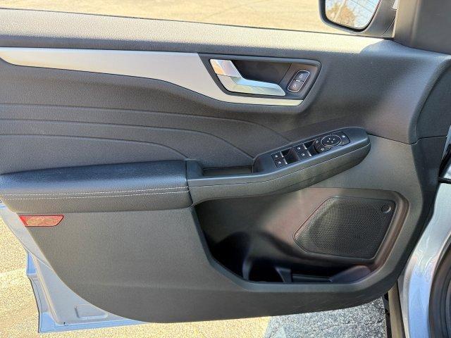 used 2022 Ford Escape car, priced at $25,990