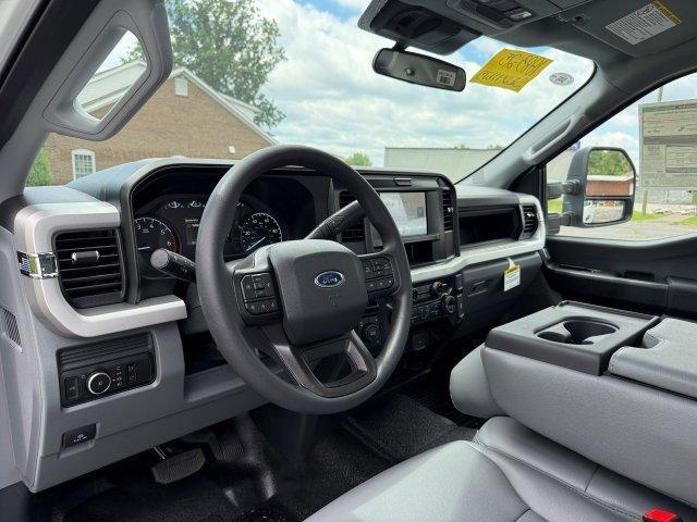 new 2025 Ford F-250 car, priced at $54,920