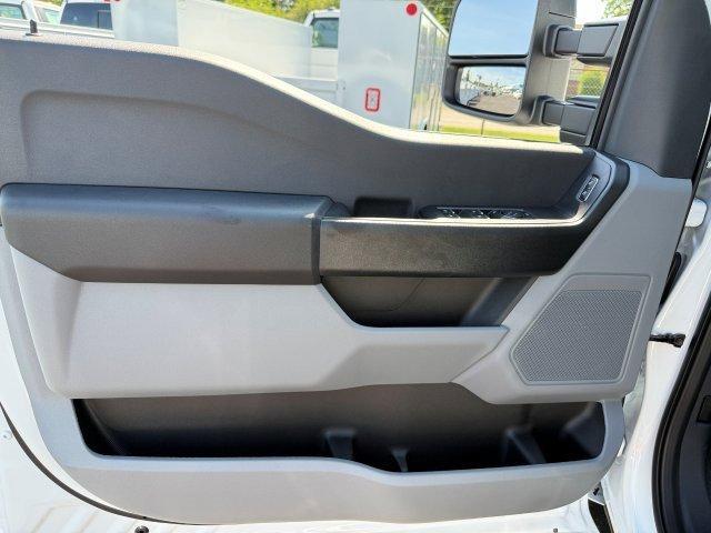 new 2025 Ford F-250 car, priced at $69,876
