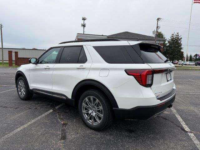 new 2025 Ford Explorer car, priced at $49,200