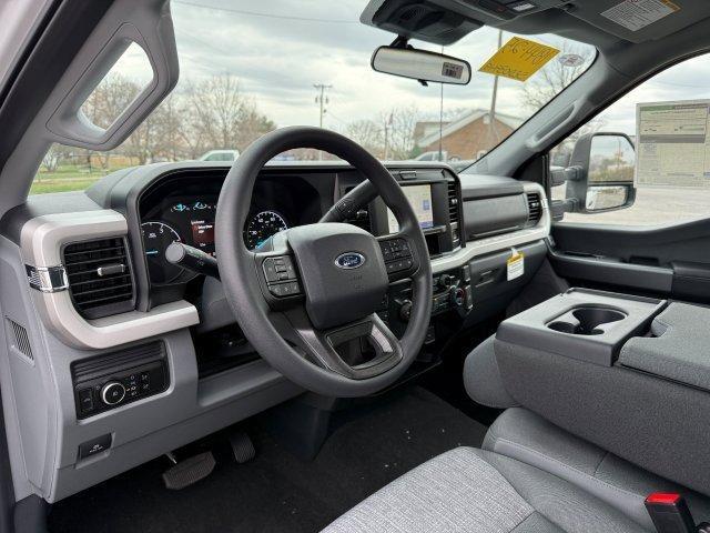 new 2025 Ford F-350 car, priced at $67,345