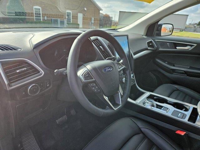 new 2024 Ford Edge car, priced at $43,305