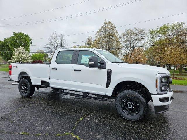 new 2024 Ford F-250 car, priced at $60,570