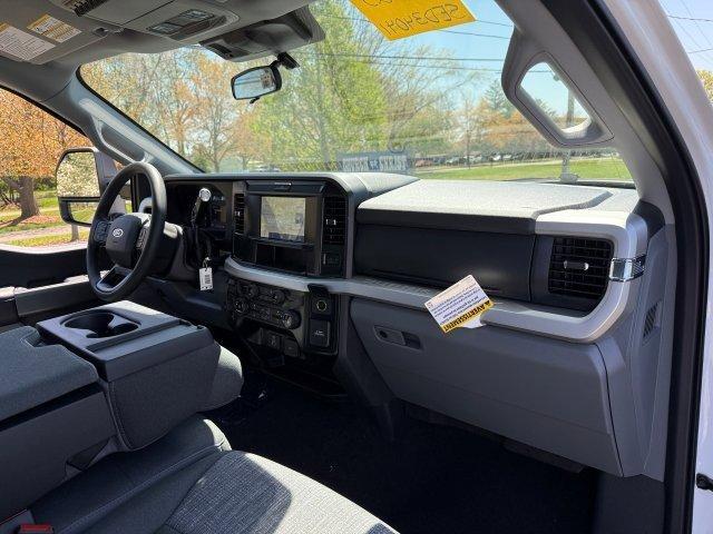 new 2025 Ford F-350 car, priced at $57,915