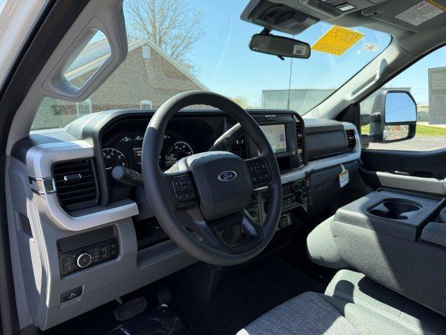 new 2025 Ford F-350 car, priced at $57,915