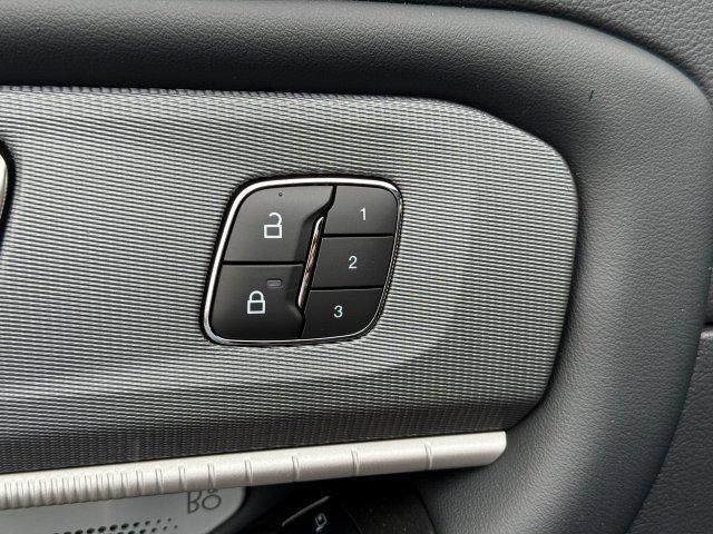 new 2025 Ford Explorer car, priced at $62,250
