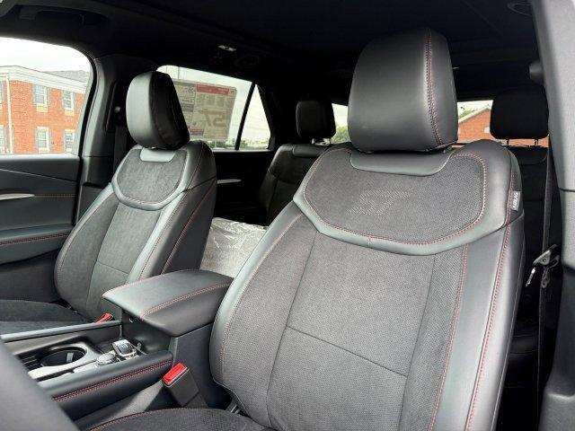 new 2025 Ford Explorer car, priced at $62,250