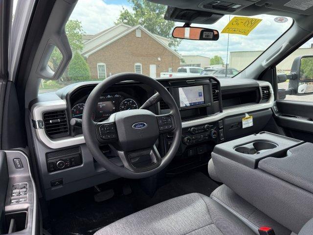 new 2025 Ford F-350 car, priced at $62,140