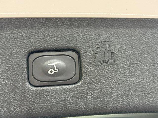 used 2022 Ford Edge car, priced at $27,990