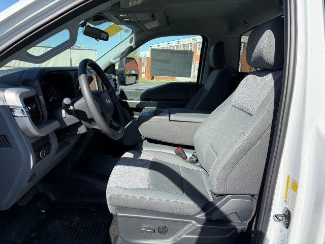 new 2025 Ford F-250 car, priced at $65,925