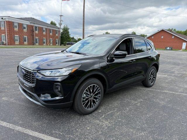 new 2025 Ford Escape car, priced at $38,895