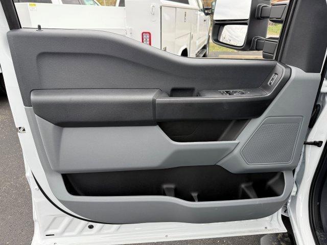 new 2025 Ford F-250 car, priced at $61,036