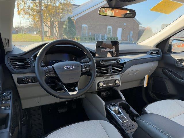 new 2025 Ford Escape car, priced at $32,040