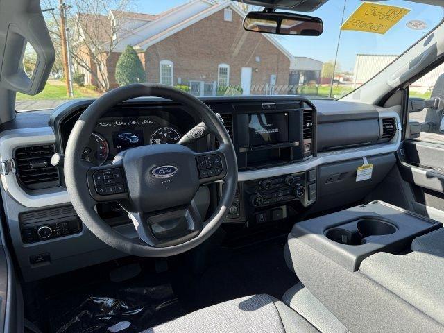 new 2025 Ford F-350 car, priced at $65,570