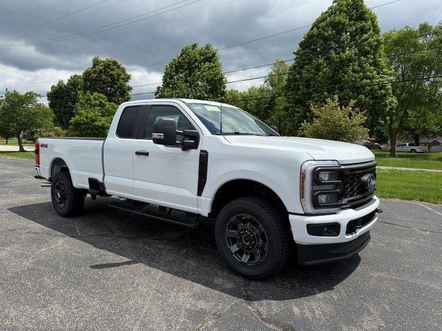 new 2025 Ford F-250 car, priced at $60,160