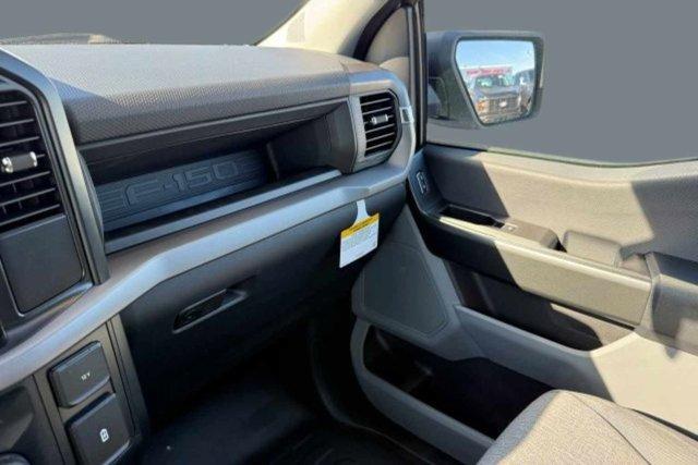 new 2025 Ford F-150 car, priced at $52,090
