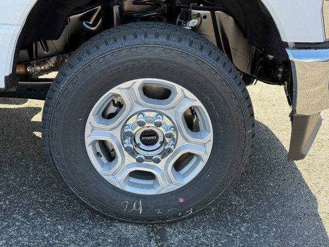new 2025 Ford F-350 car, priced at $57,535