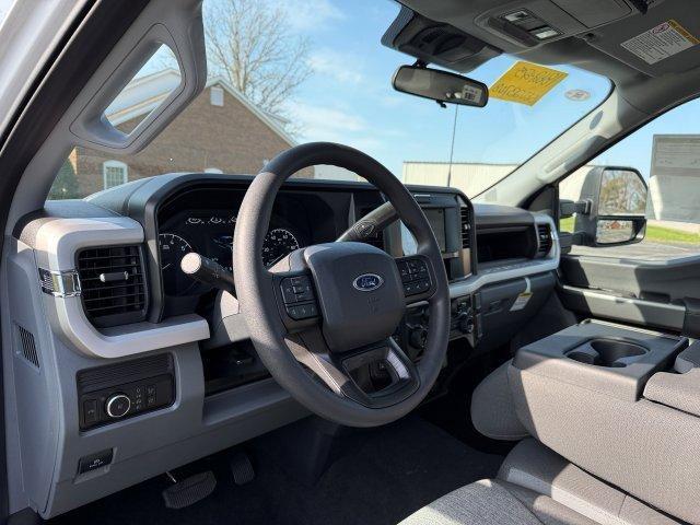 new 2025 Ford F-350 car, priced at $62,335