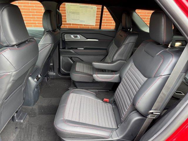 new 2025 Ford Explorer car, priced at $54,505