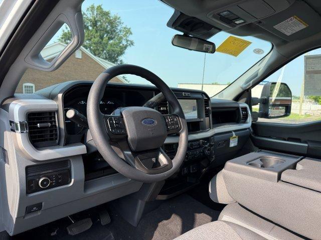new 2025 Ford F-250 car, priced at $70,890