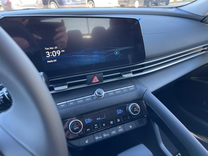 new 2025 Hyundai Elantra car, priced at $27,009