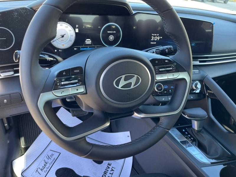 new 2025 Hyundai Elantra car, priced at $26,259