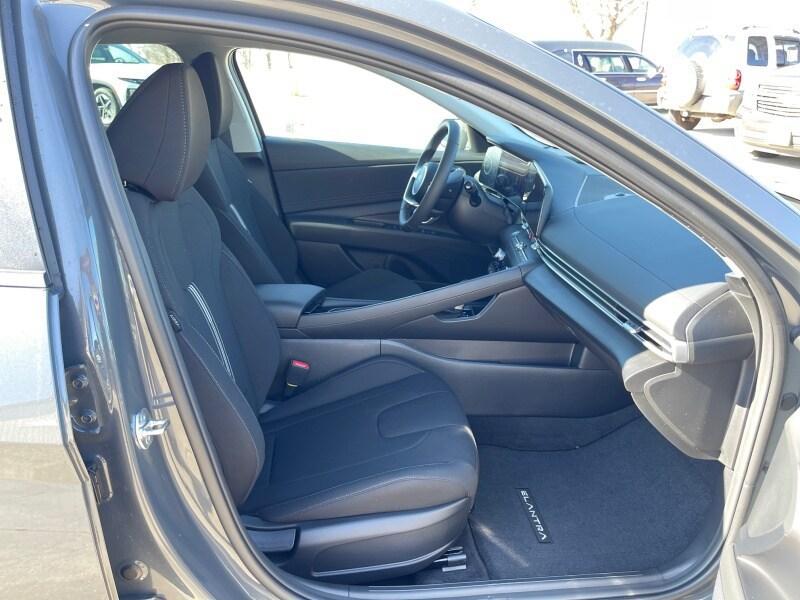 new 2025 Hyundai Elantra car, priced at $27,009