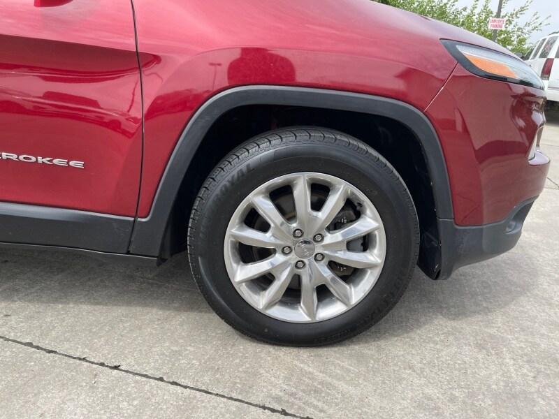 used 2016 Jeep Cherokee car, priced at $11,970