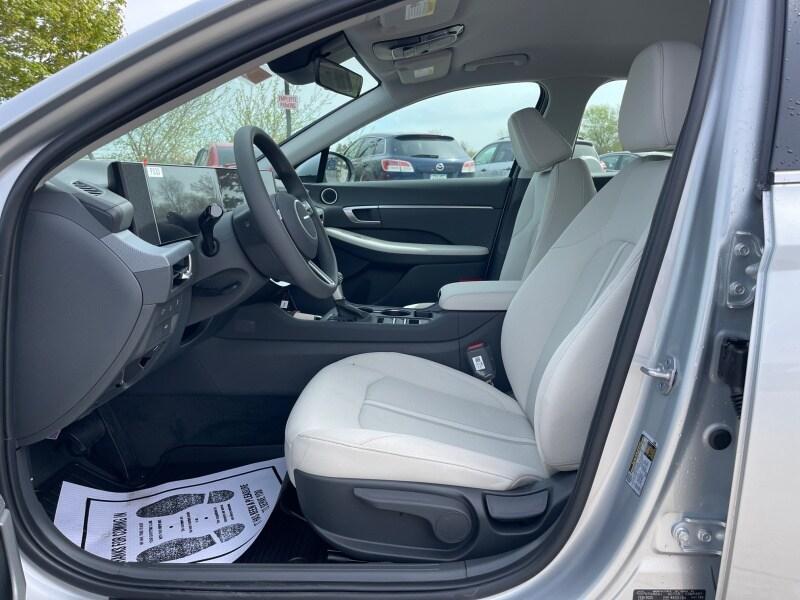 new 2025 Hyundai Sonata car, priced at $29,114