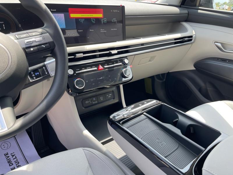 new 2025 Hyundai TUCSON Hybrid car, priced at $34,049