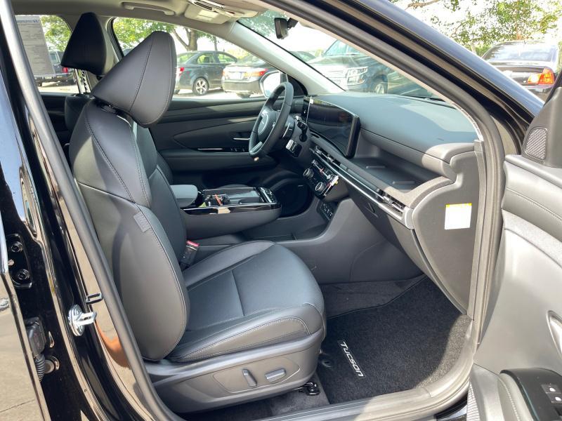 new 2025 Hyundai TUCSON Hybrid car, priced at $42,044