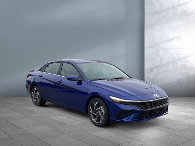 new 2024 Hyundai Elantra car, priced at $26,684