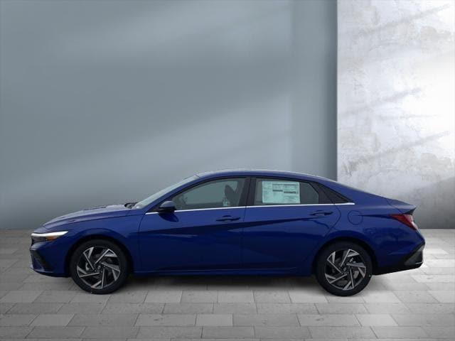 new 2024 Hyundai Elantra car, priced at $26,684