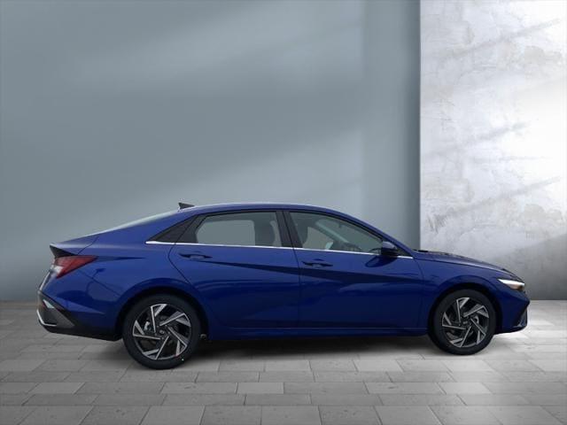 new 2024 Hyundai Elantra car, priced at $26,684