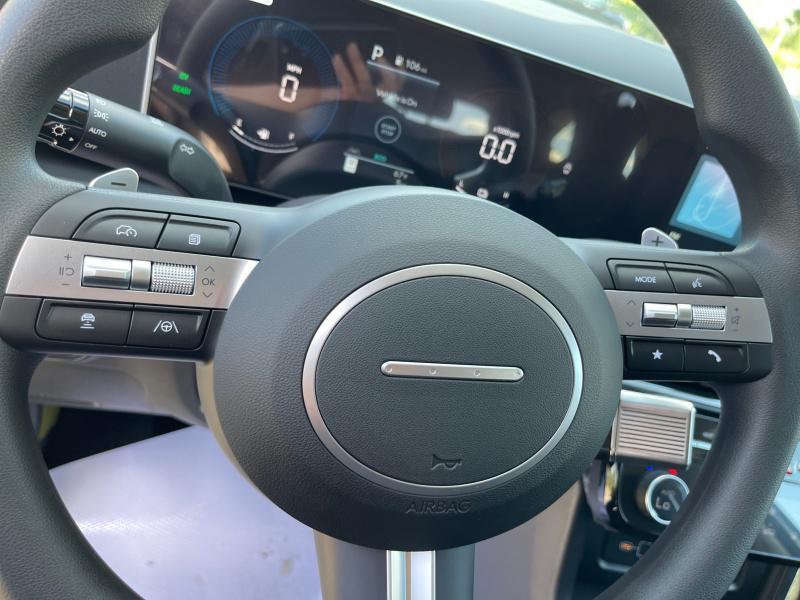 new 2025 Hyundai TUCSON Hybrid car, priced at $34,414